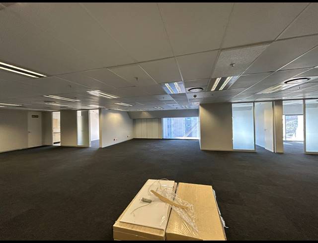 340M² OFFICE TO LET IN SANDTON CENTRAL